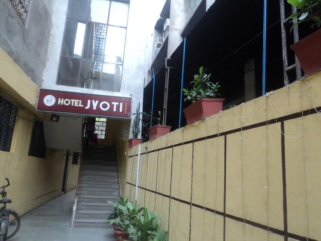 Hotel Jyoti Варанаси Экстерьер фото